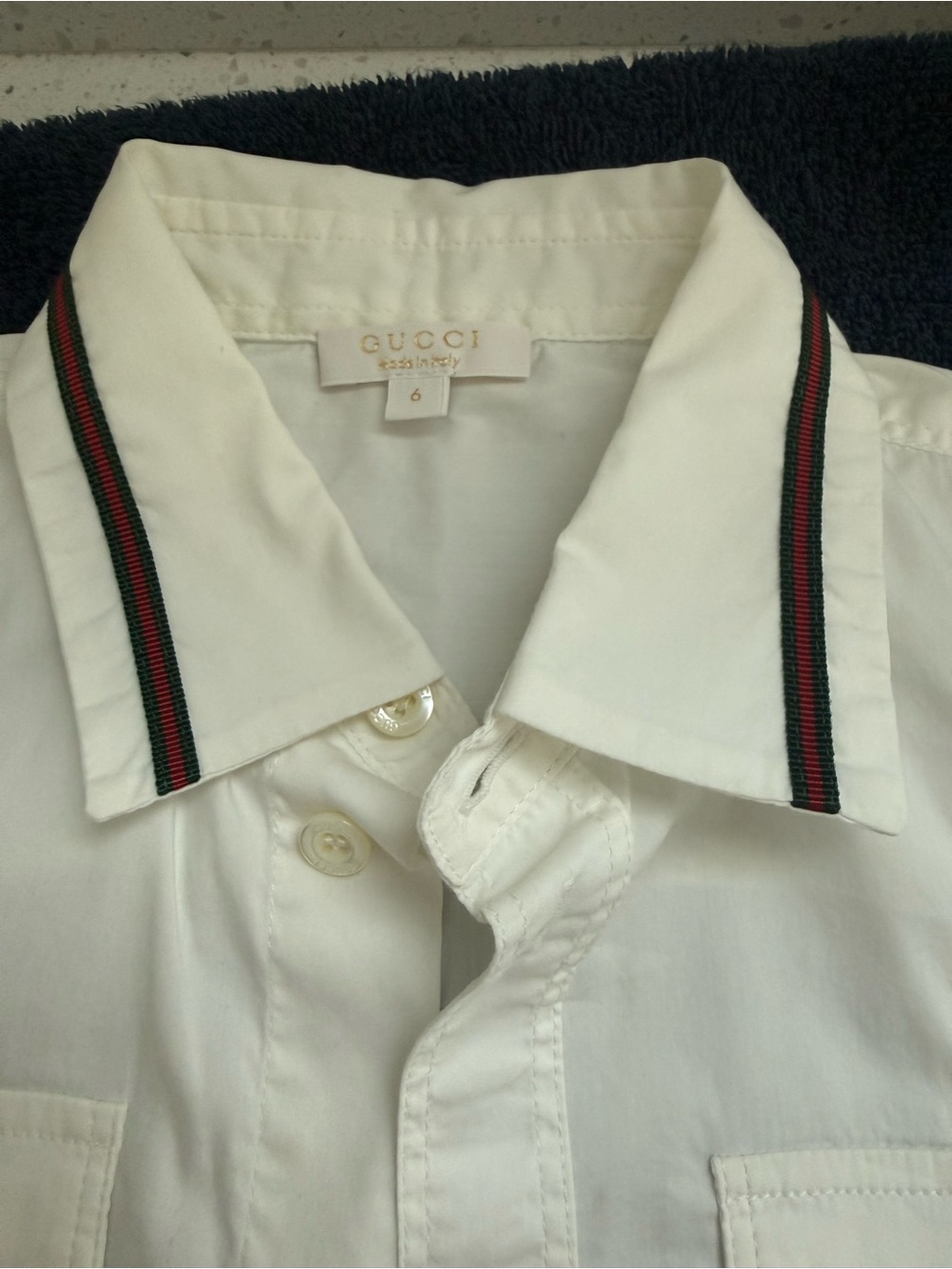 Gucci White Kids Button-Down Shirt with Green and Red Collar Stripe